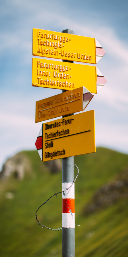 wandern_wegweiser_mario-brunner