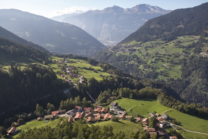 praden_sommer_drohnenbild_ninamattli