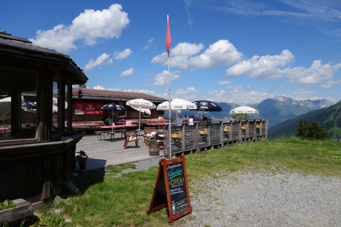 Hühnerköpfe Restaurant Sommer